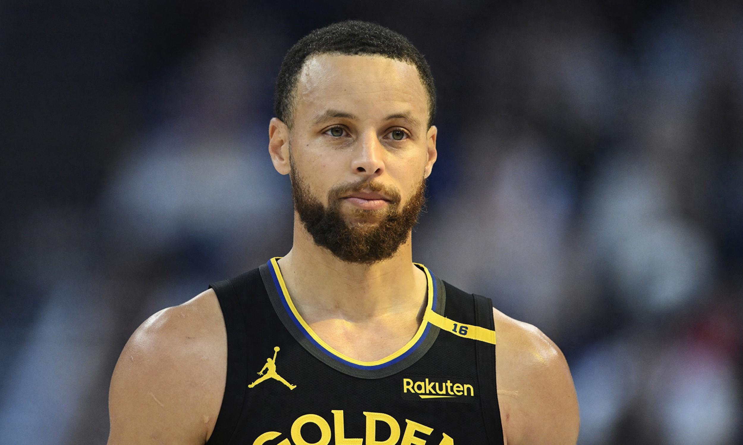 混团世界杯爆大冷！日本一哥被爆冷，张本美和剃光头，国乒打硬战（混团世界杯大冷门：日本一哥出局，张本美和剃发立志，国乒鏖战过关）