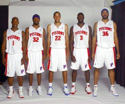 半场落后近20分！谢德：这不是该有的样子 没借口就是打得不好（半场落后近20分！谢德直言：不该是这样，没有借口，就是打得不好）