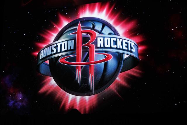 边路推进打满全场（边路强推贯穿全场）