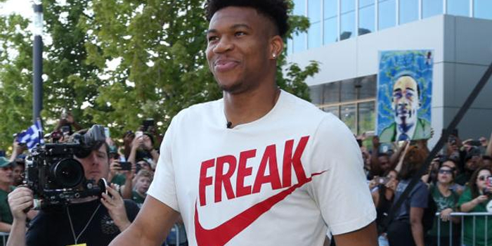 半场战报：奥地利U17 0-0意大利U17，双方破门乏术（半场快讯：奥地利U17 0-0意大利U17，互交白卷难破僵局）