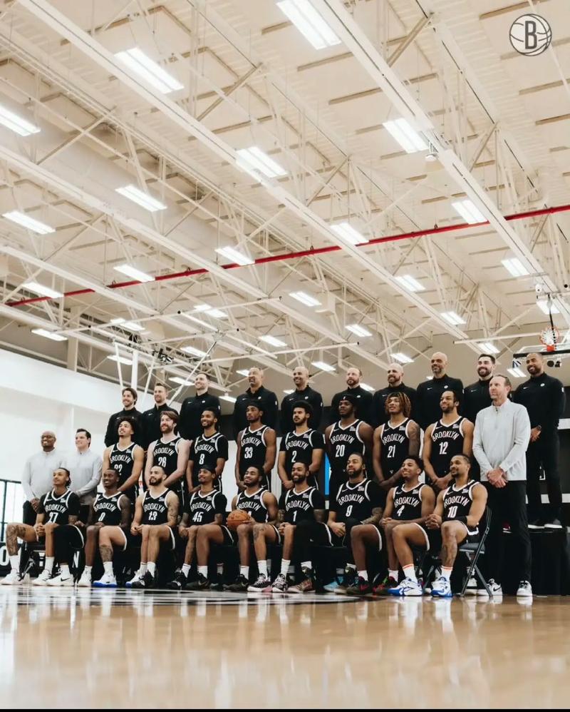 身手全能！阿夫迪亚半场9中3拿到12分4板6助 罚球6中5（全面开花！阿夫迪亚半场砍下12分4板6助，投篮9投3中、罚球6罚5中）