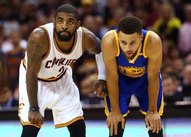 迈克·布朗：哈特整晚防字母哥都非常拼，唐斯进攻篮板很关键（迈克·布朗：哈特整场死守字母哥拼劲十足，唐斯的进攻篮板至关重要）