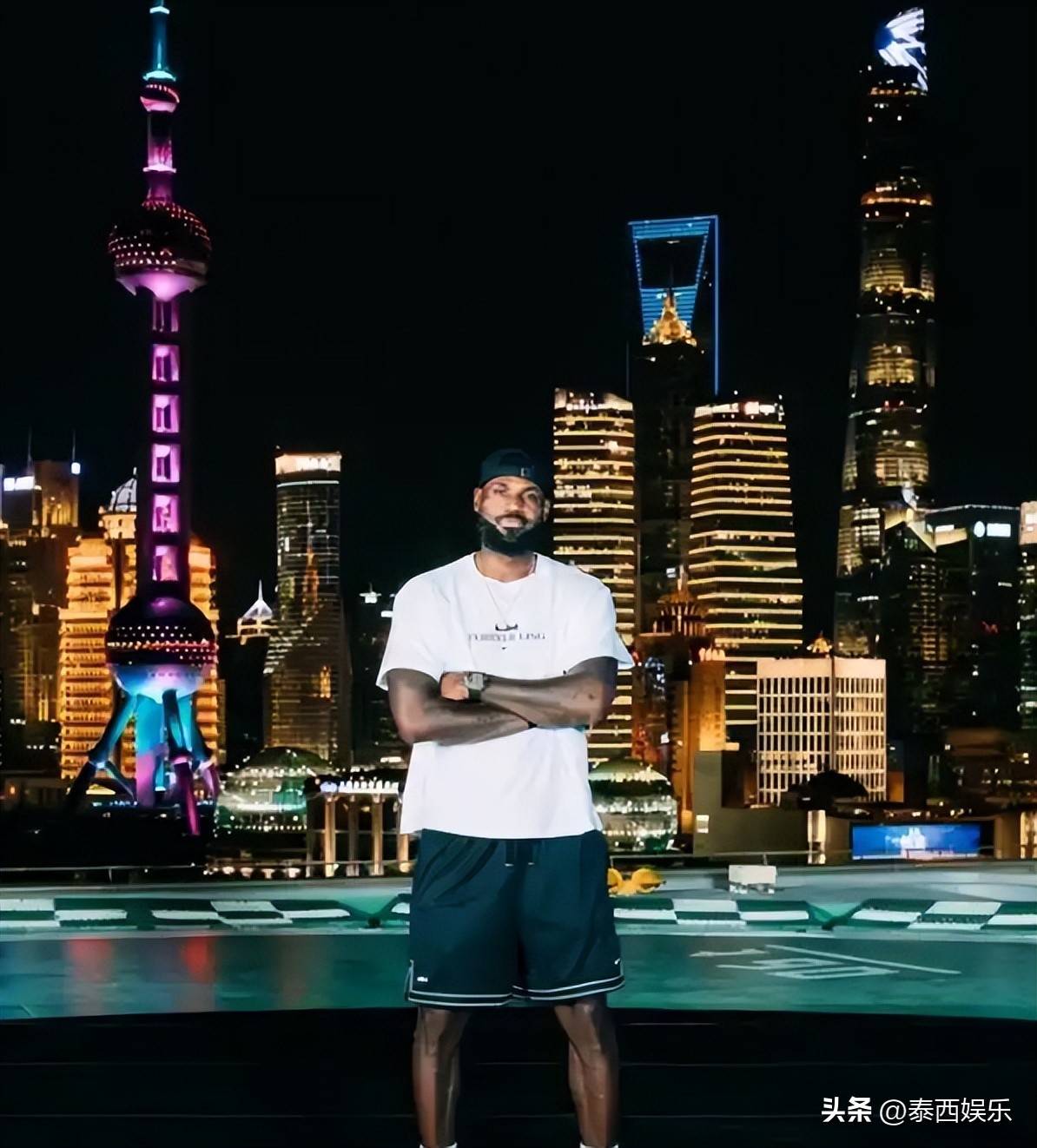 西媒：迈阿密国际拒绝莱万，认为已有苏亚雷斯没必要再引进他（西媒：迈阿密国际拒签莱万，称已有苏亚雷斯无需再引进）