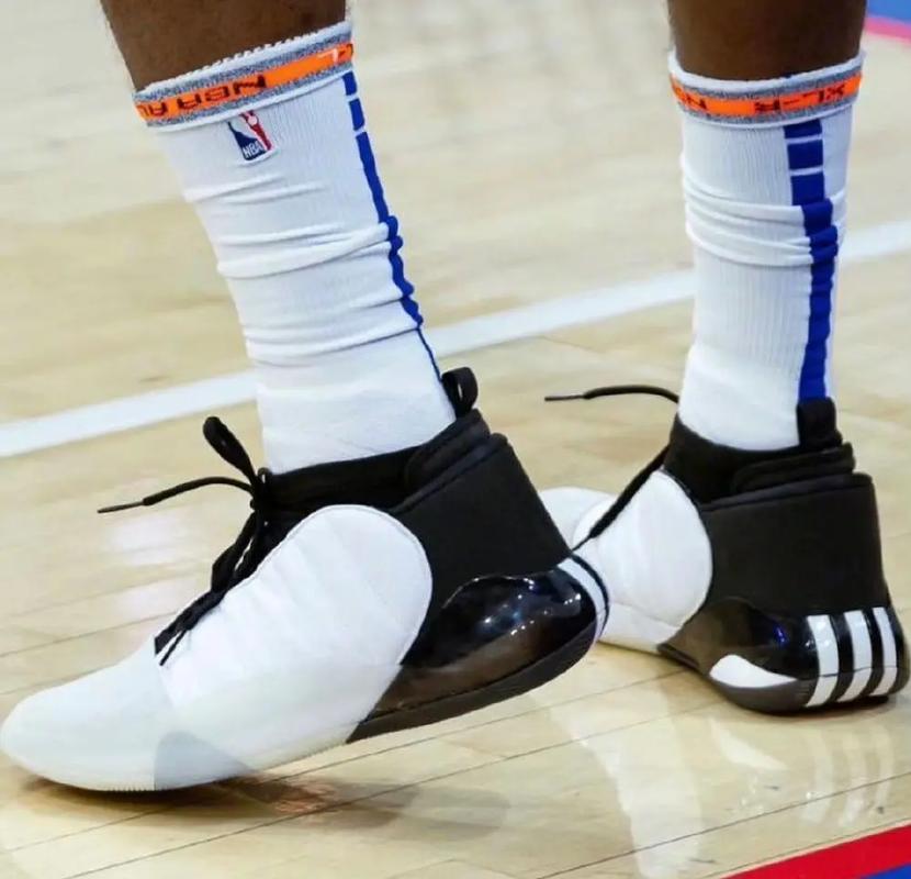 王上源：当年去欧洲试训太煎熬，大概一年时间活在未知世界里（王上源忆赴欧试训：煎熬至极，近一年仿佛置身未知）